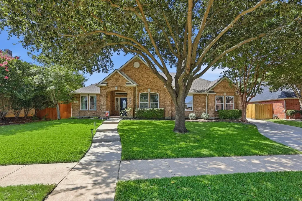 1920 Overlook Ridge Drive Keller TX 76248