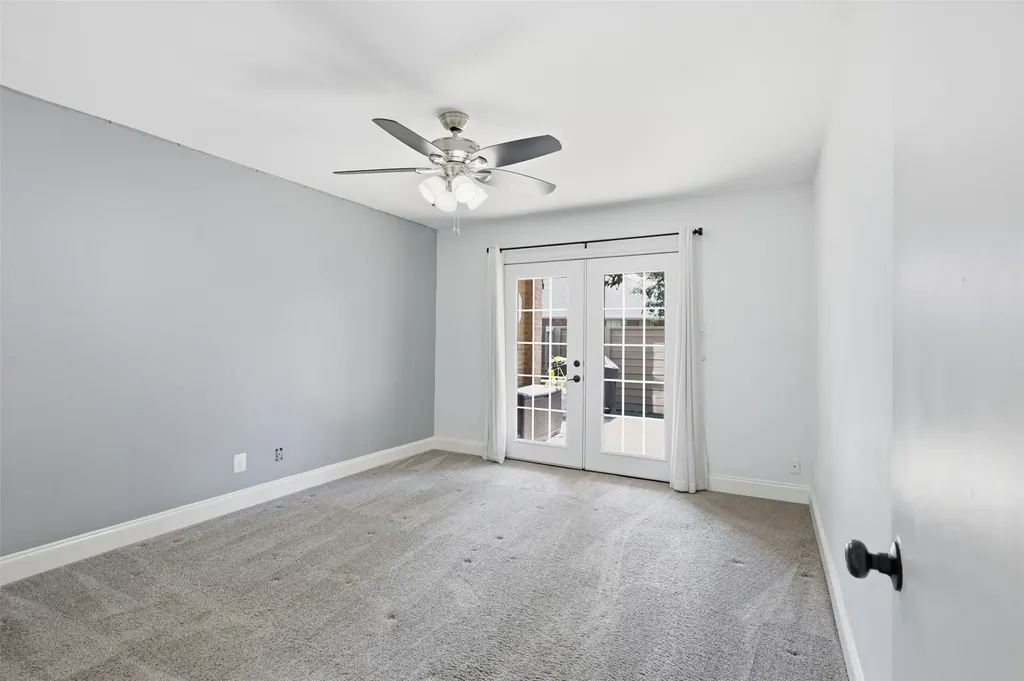 322 W Harwood Road Hurst TX 76054