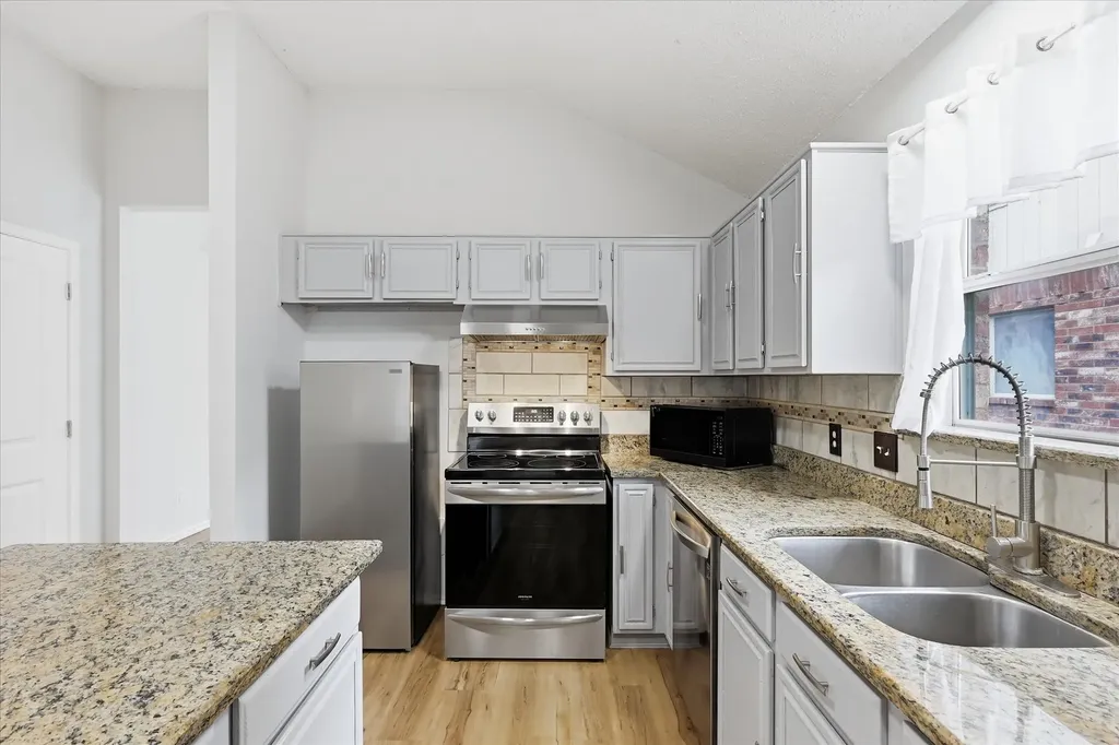 2825 Bent Brook Drive Mesquite TX 75181