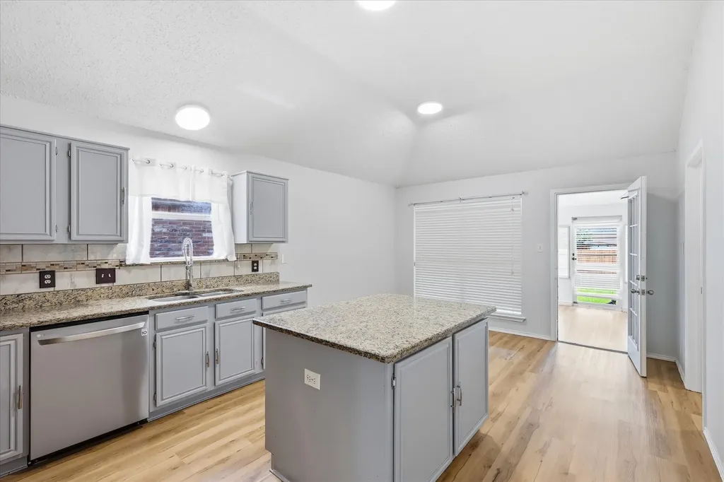 2825 Bent Brook Drive Mesquite TX 75181