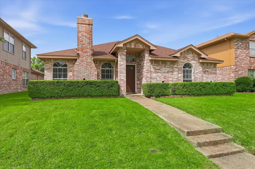 2825 Bent Brook Drive Mesquite TX 75181