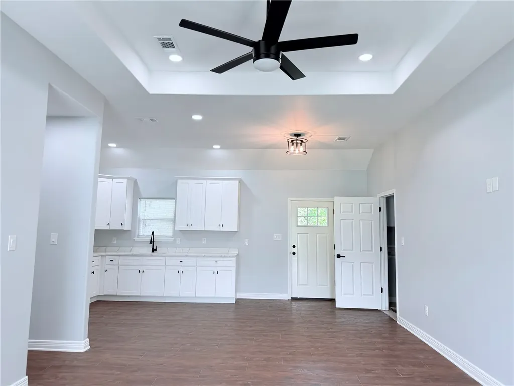 449 Cypress Street Pittsburg TX 75686