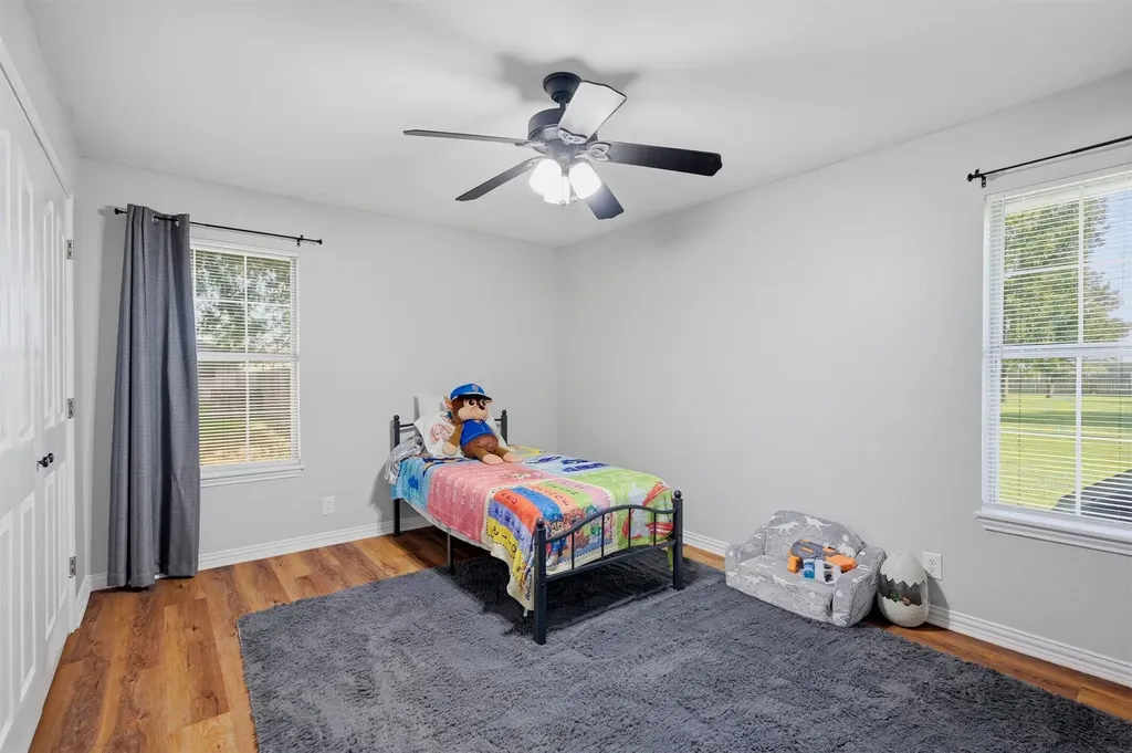 522 Preston Drive Pottsboro TX 75076