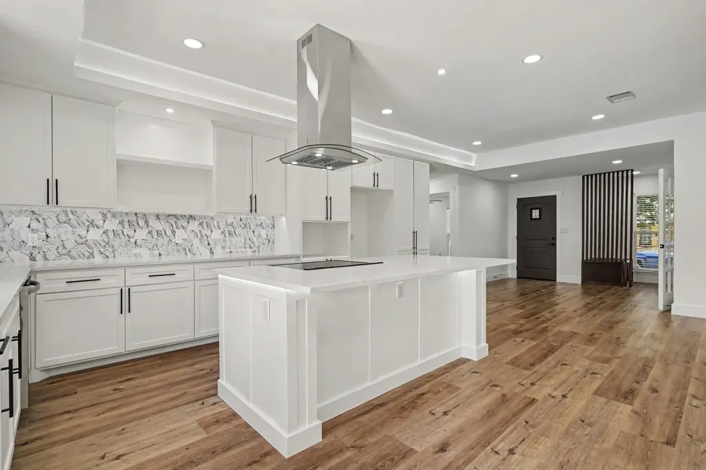 2117 Montana Trail Grand Prairie TX 75052