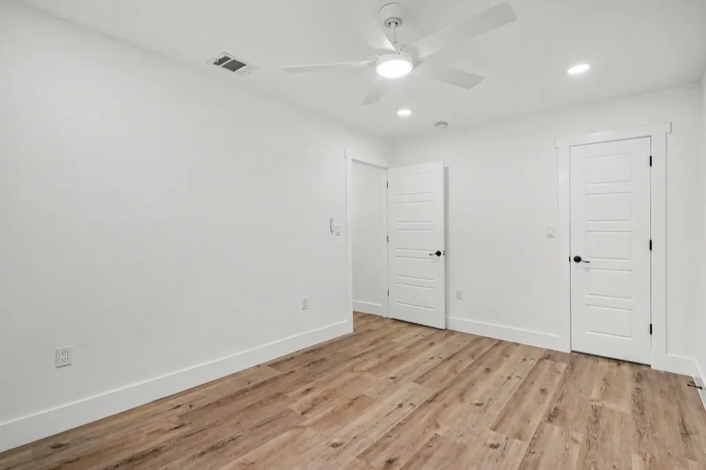 2117 Montana Trail Grand Prairie TX 75052