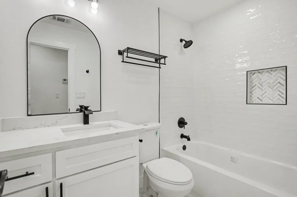 2117 Montana Trail Grand Prairie TX 75052