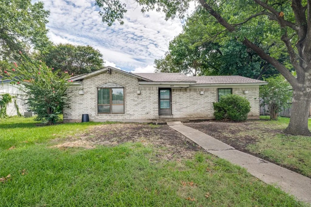 1805 Bosque Drive Garland TX 75040