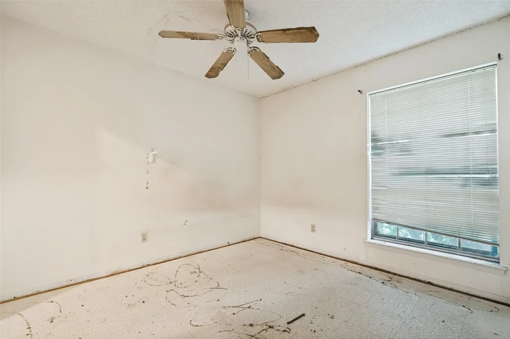 1805 Bosque Drive Garland TX 75040