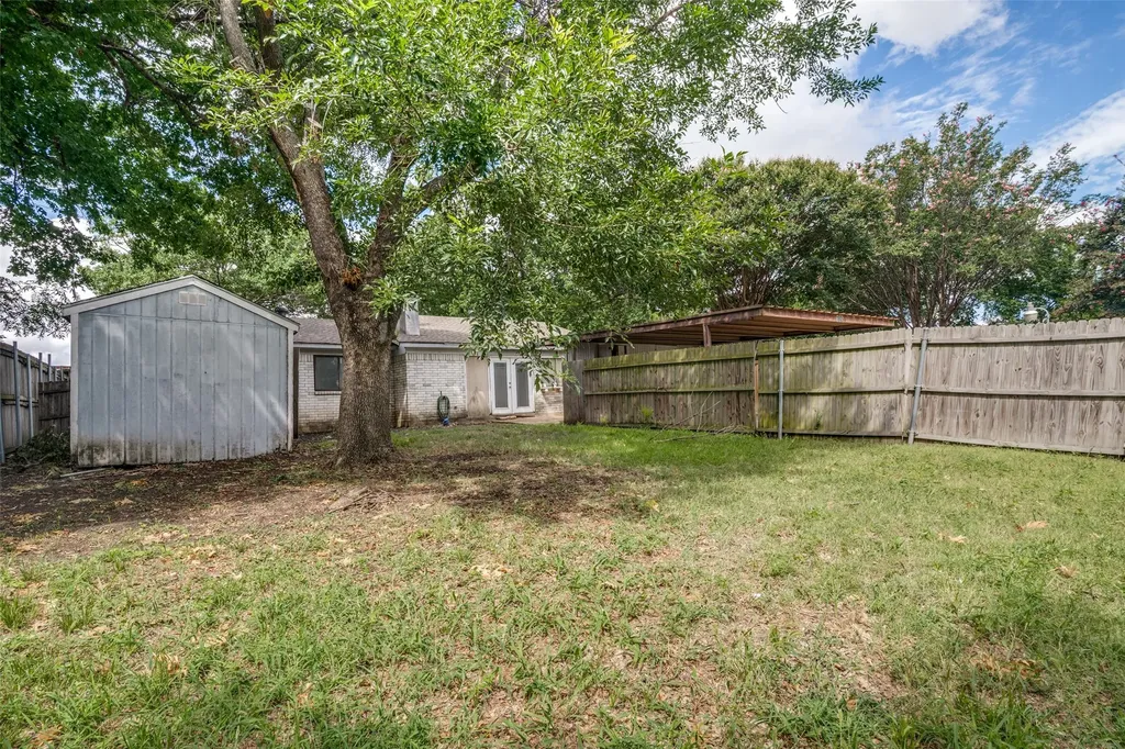 1805 Bosque Drive Garland TX 75040