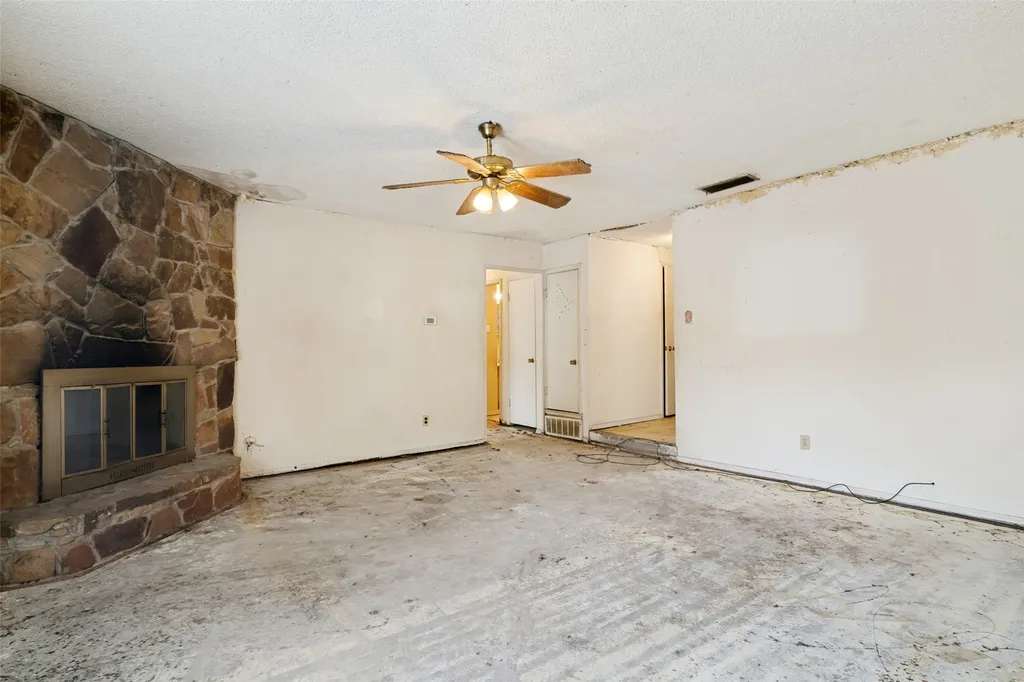 1805 Bosque Drive Garland TX 75040