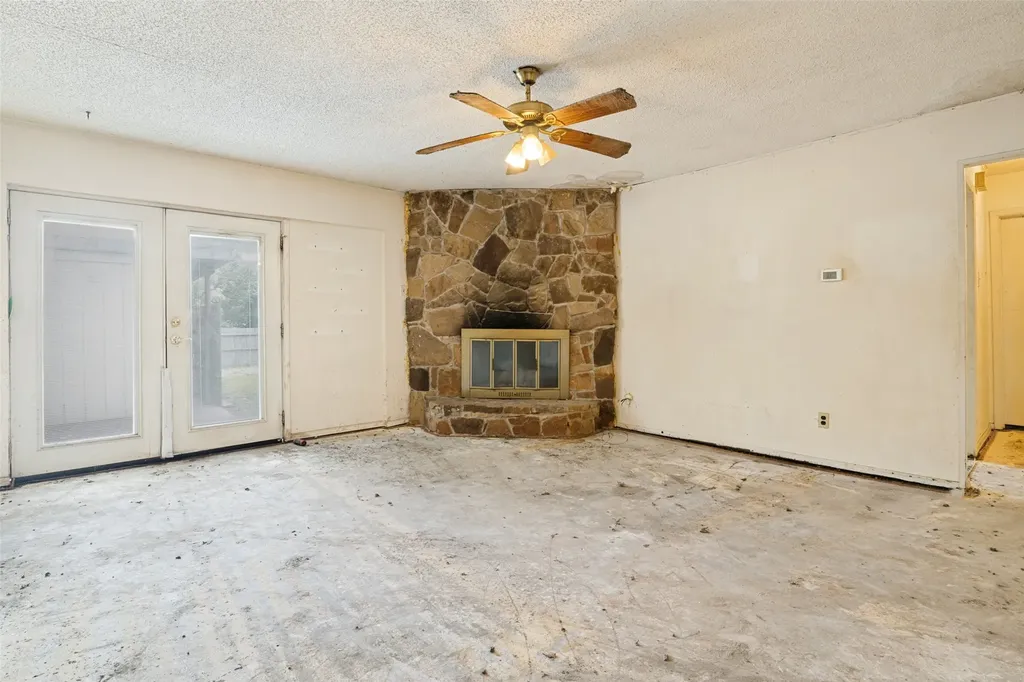 1805 Bosque Drive Garland TX 75040