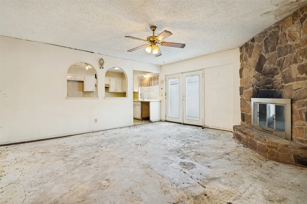 1805 Bosque Drive Garland TX 75040