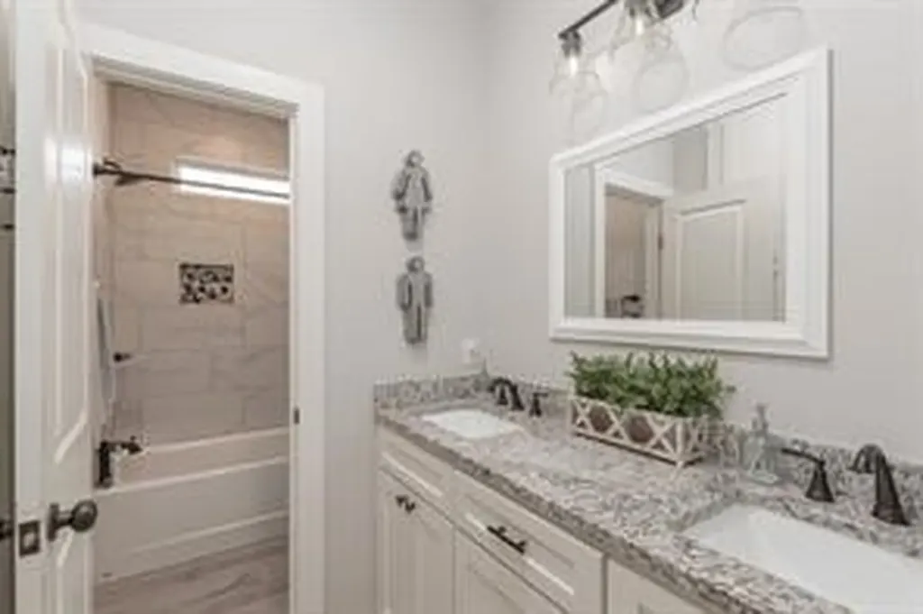101 Lakeview Trail Mabank TX 75147