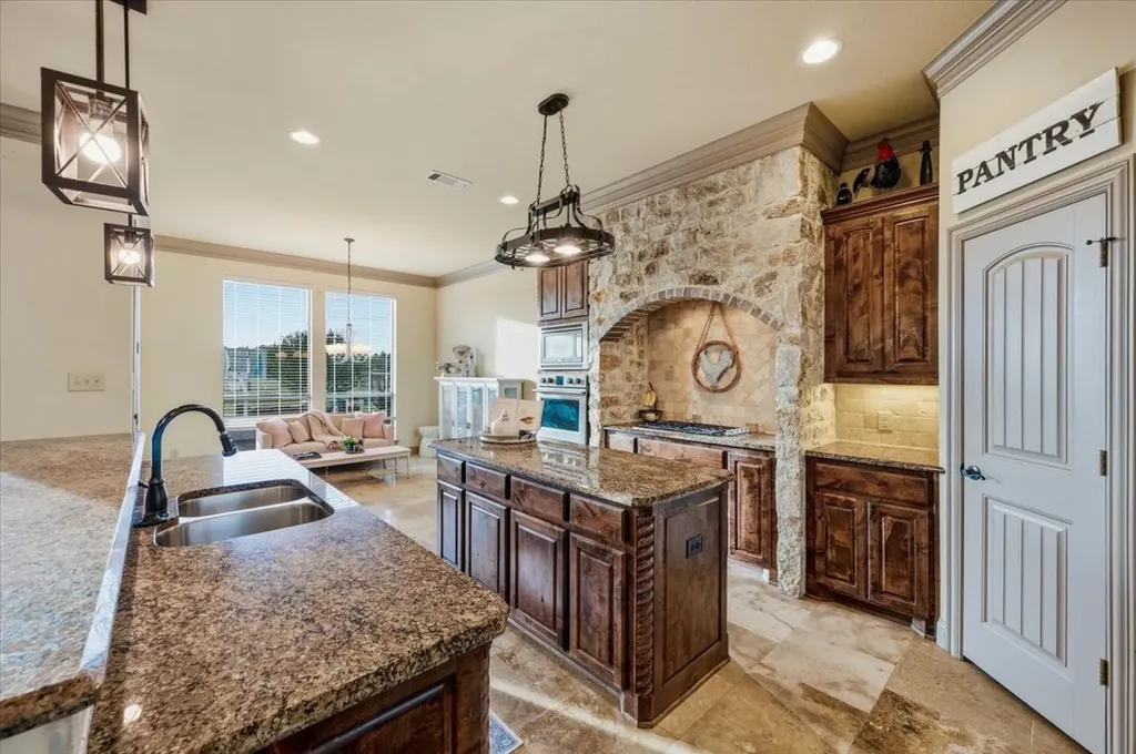 5062 White Pine Drive Royse City TX 75189