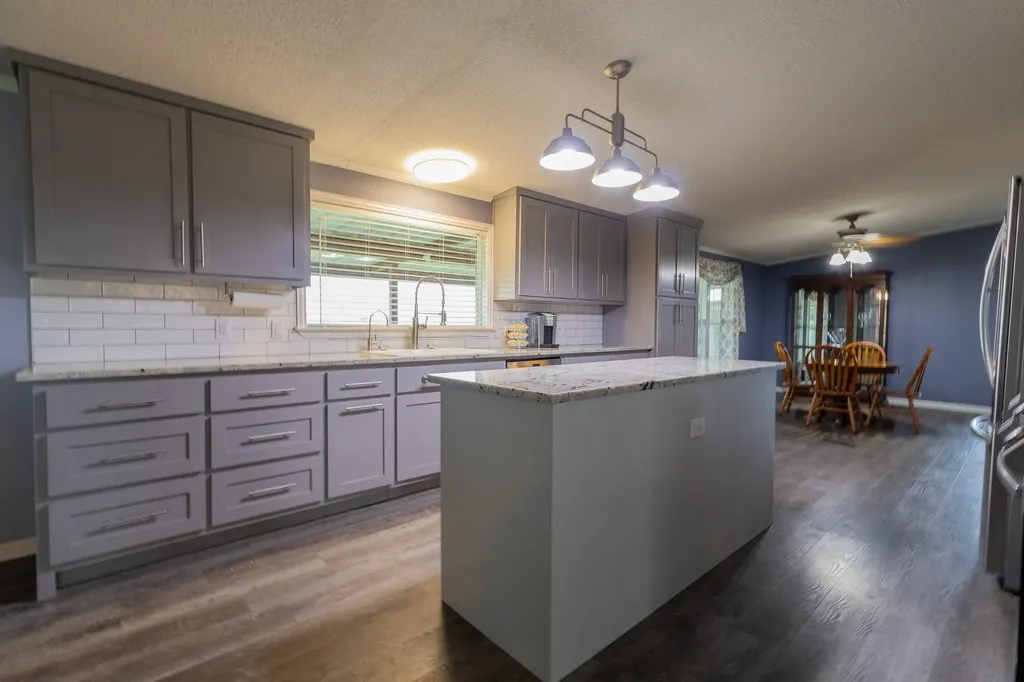 401 County Road 330 Granger TX 76530