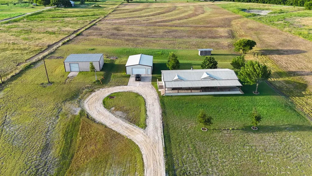 401 County Road 330 Granger TX 76530