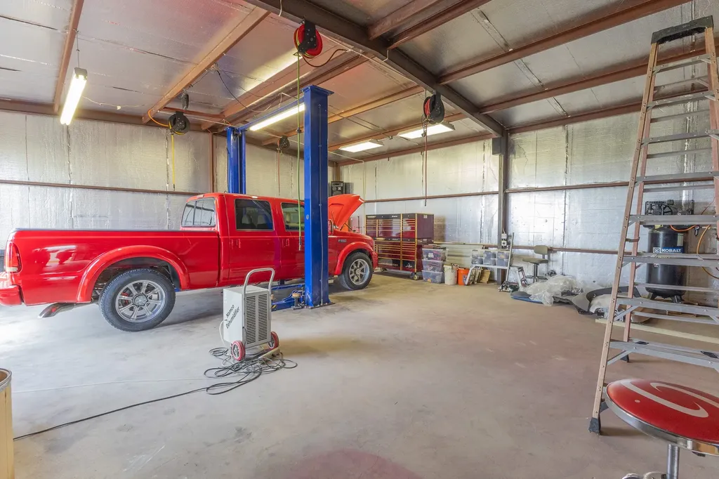 401 County Road 330 Granger TX 76530