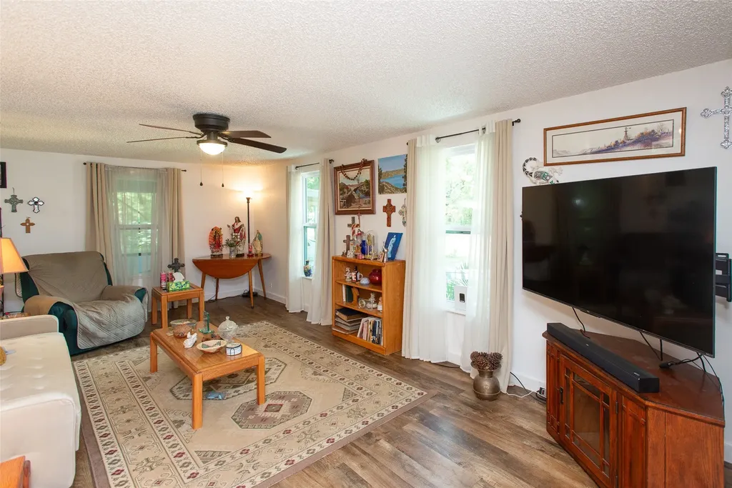 8018 Double Bridge Road Mabank TX 75156