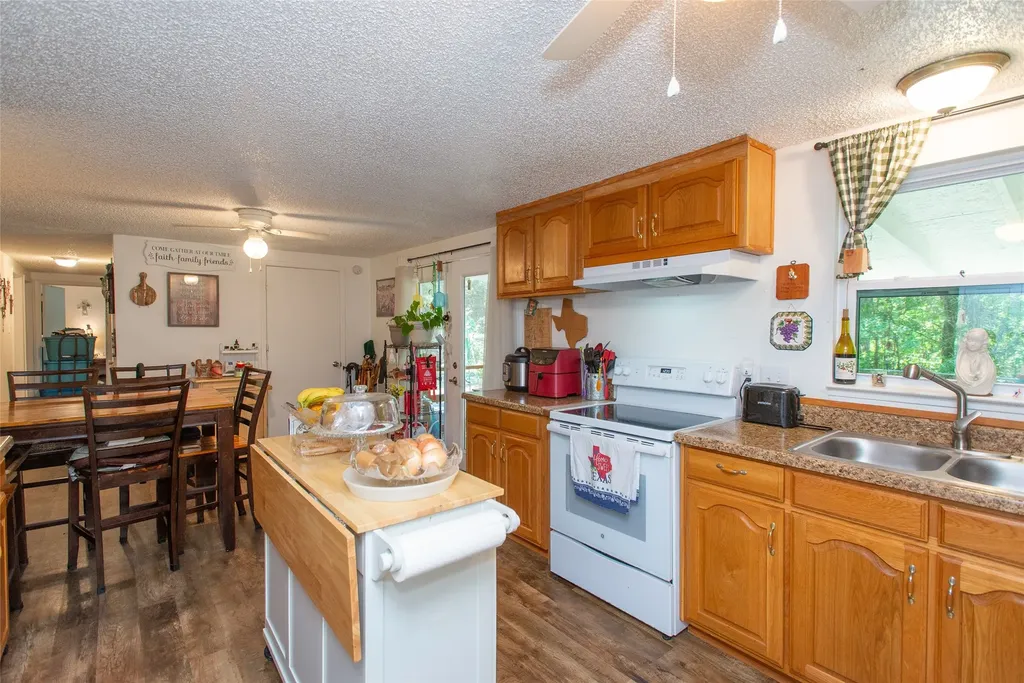 8018 Double Bridge Road Mabank TX 75156
