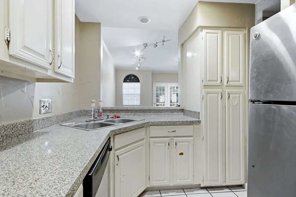 5325 Bent Tree Forest Drive Dallas TX 75248