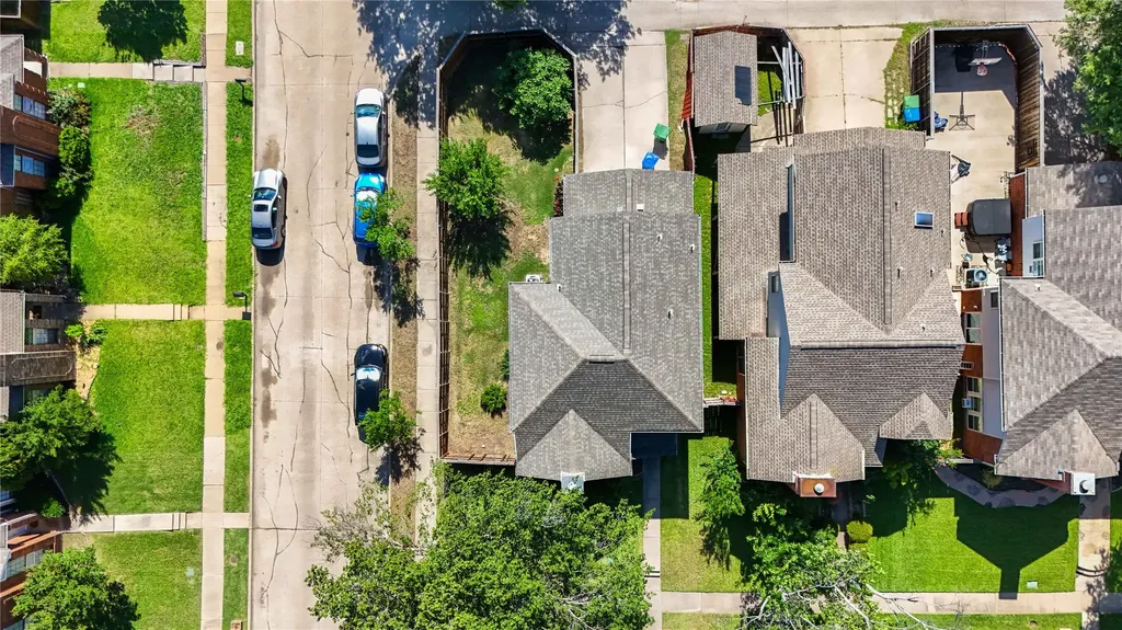 4201 Phoenix Carrollton TX 75010