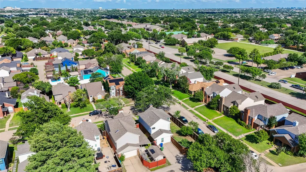 4201 Phoenix Carrollton TX 75010