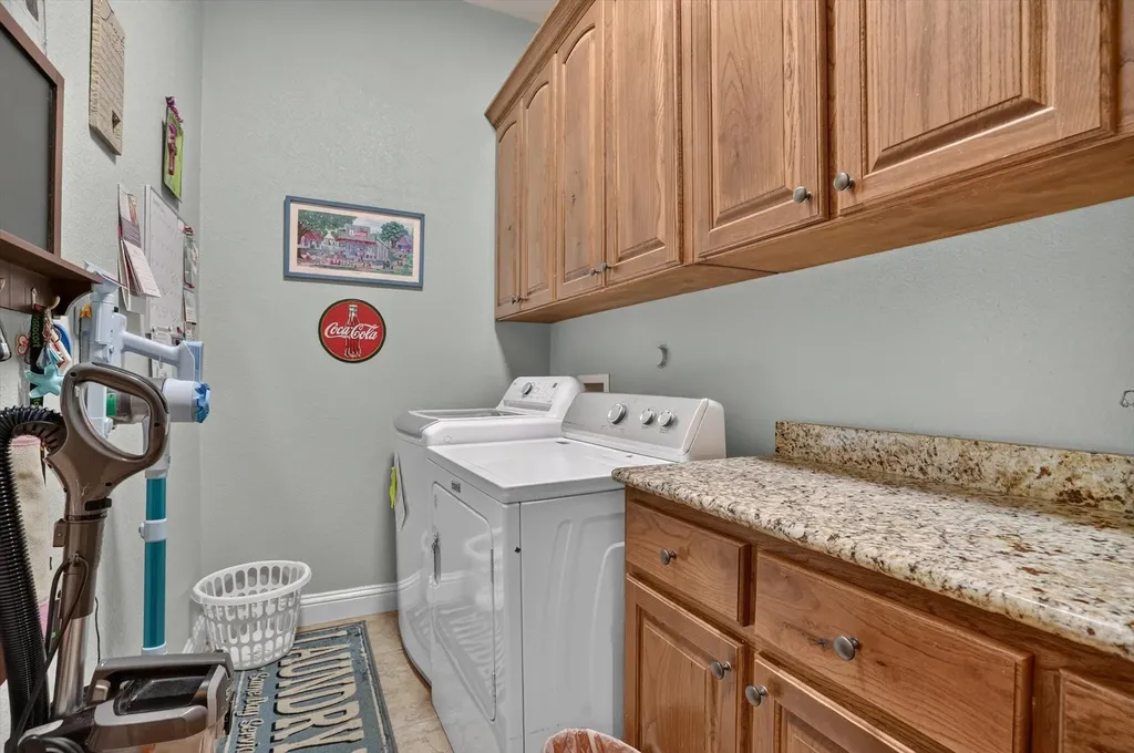 3545 Abes Landing Drive Granbury TX 76049