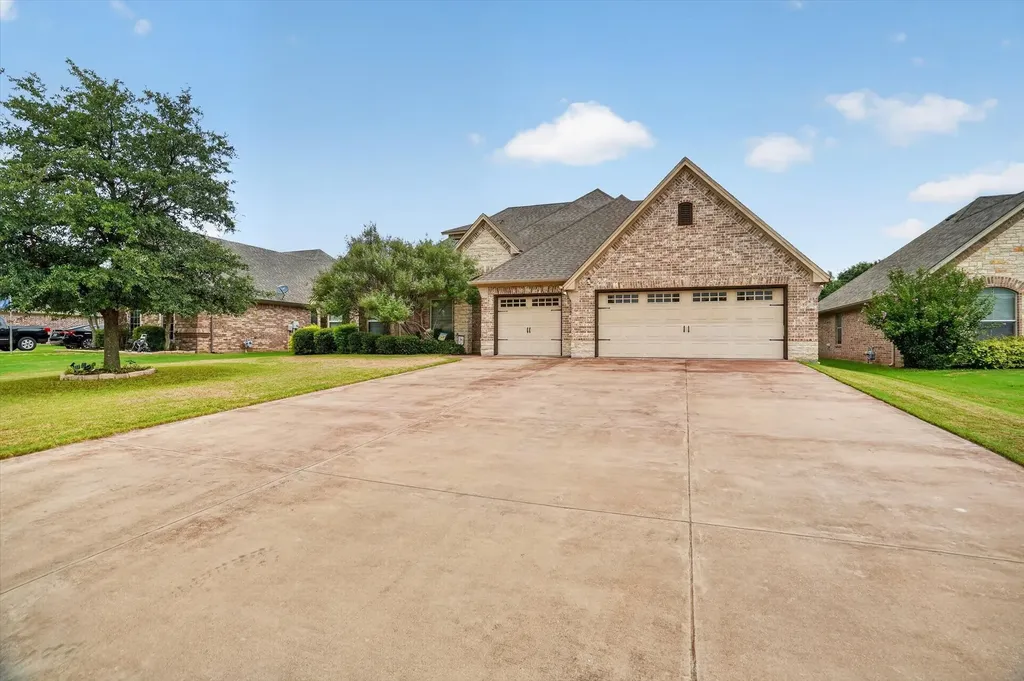 3545 Abes Landing Drive Granbury TX 76049