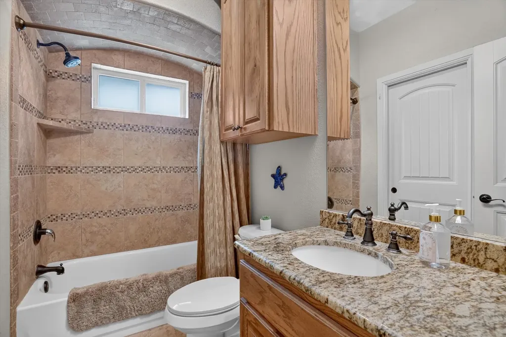 3545 Abes Landing Drive Granbury TX 76049