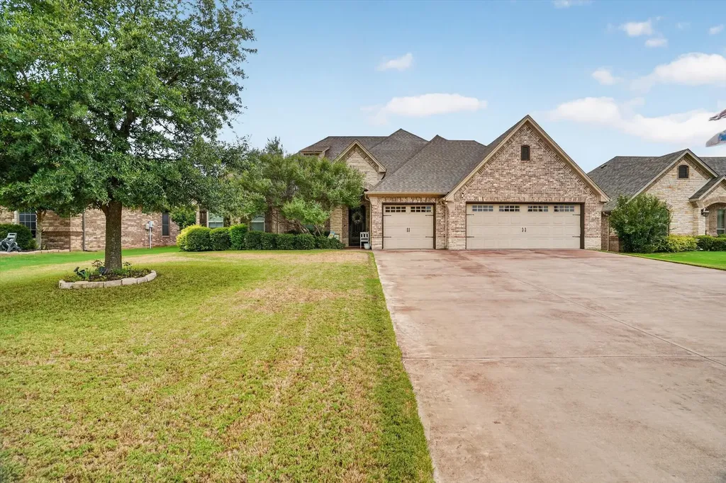 3545 Abes Landing Drive Granbury TX 76049