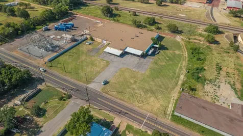 200 Avenue B SW Childress TX 79201