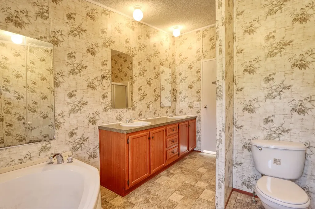 18531 Doubletree Drive Justin TX 76247
