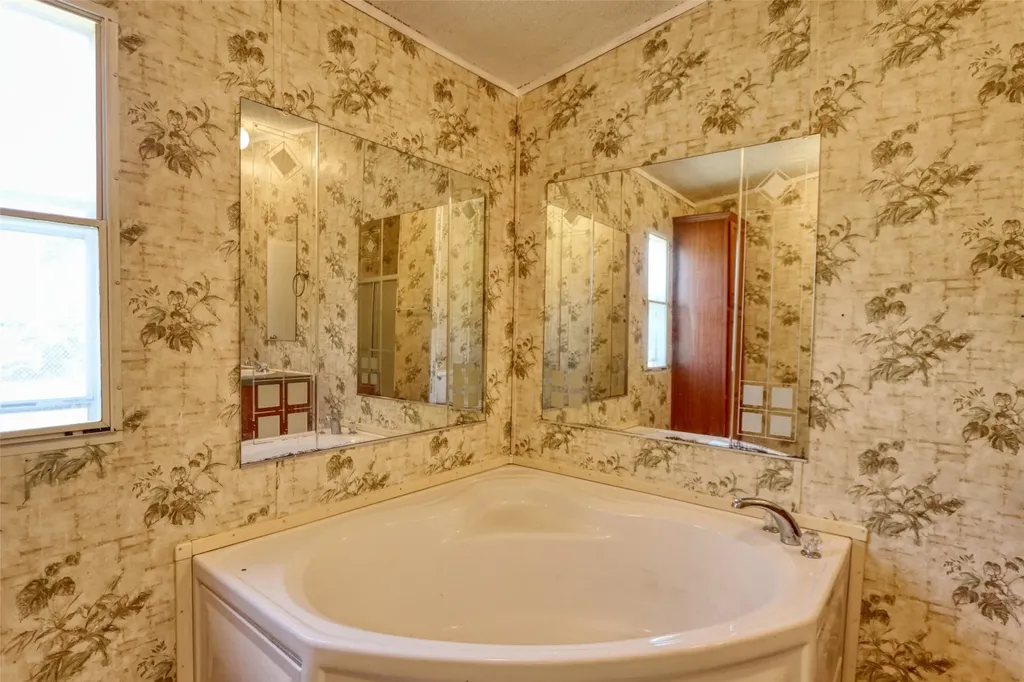 18531 Doubletree Drive Justin TX 76247