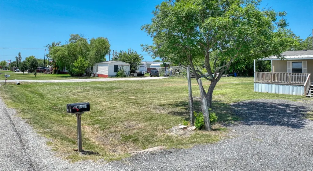 18531 Doubletree Drive Justin TX 76247