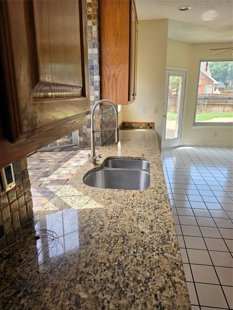 2720 Springhill Drive Grapevine TX 76051