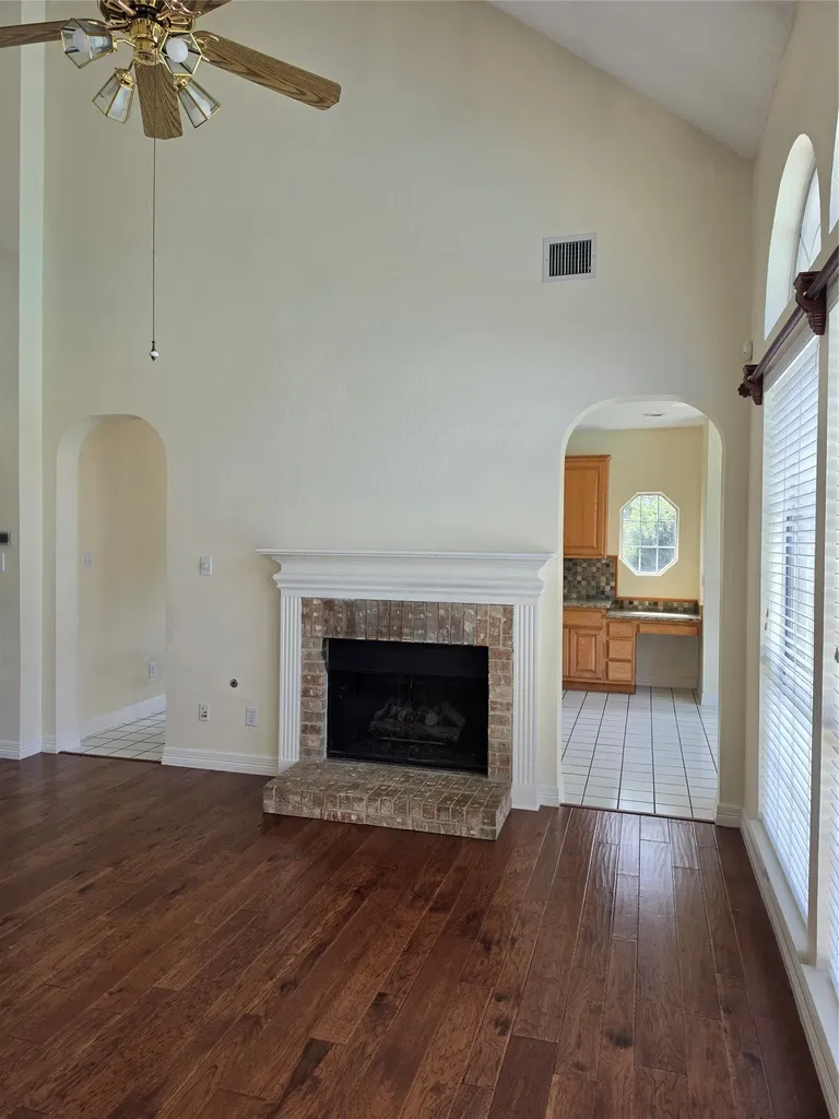 2720 Springhill Drive Grapevine TX 76051