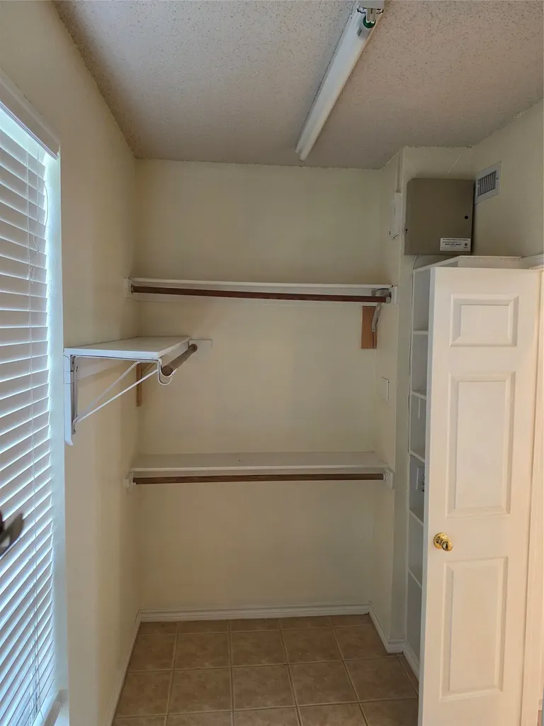 2720 Springhill Drive Grapevine TX 76051