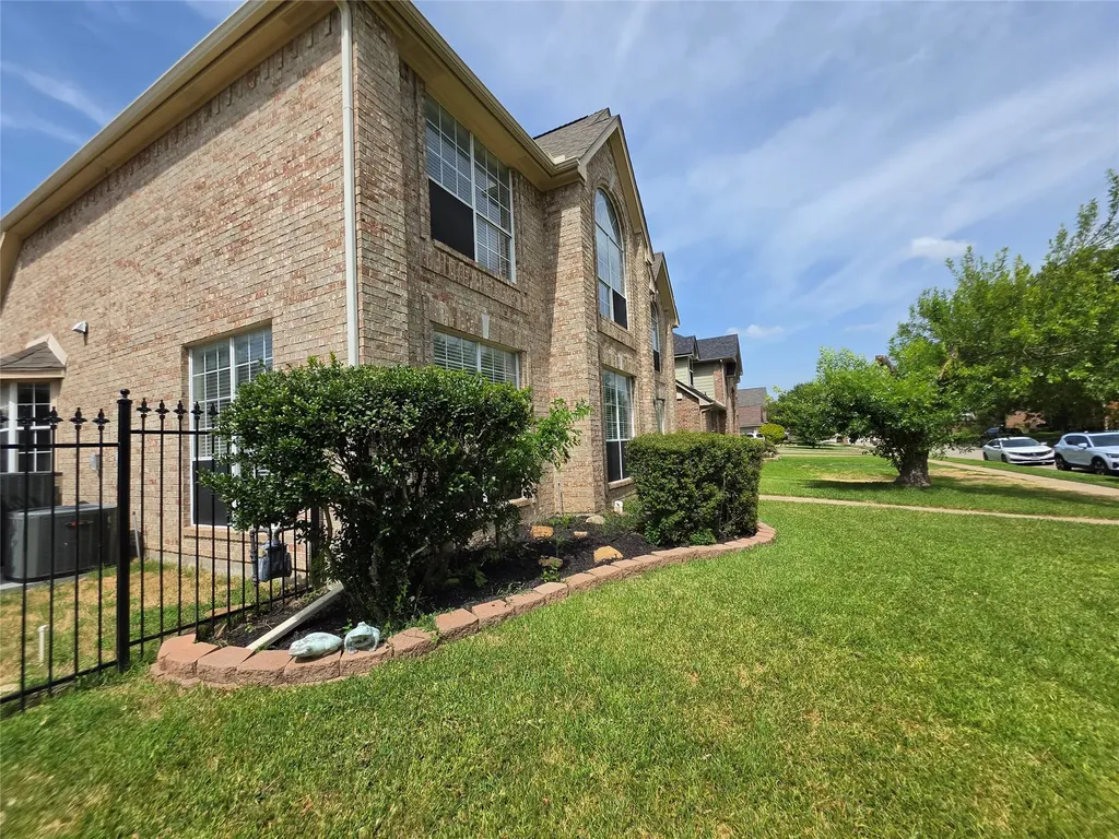 2720 Springhill Drive Grapevine TX 76051
