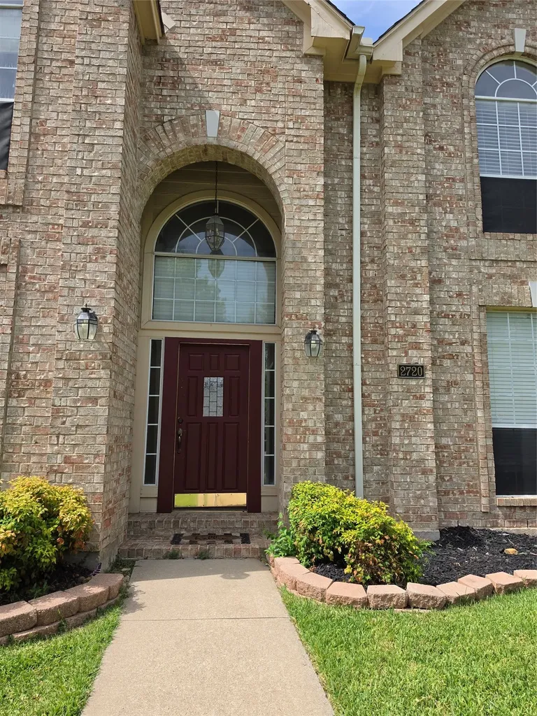 2720 Springhill Drive Grapevine TX 76051