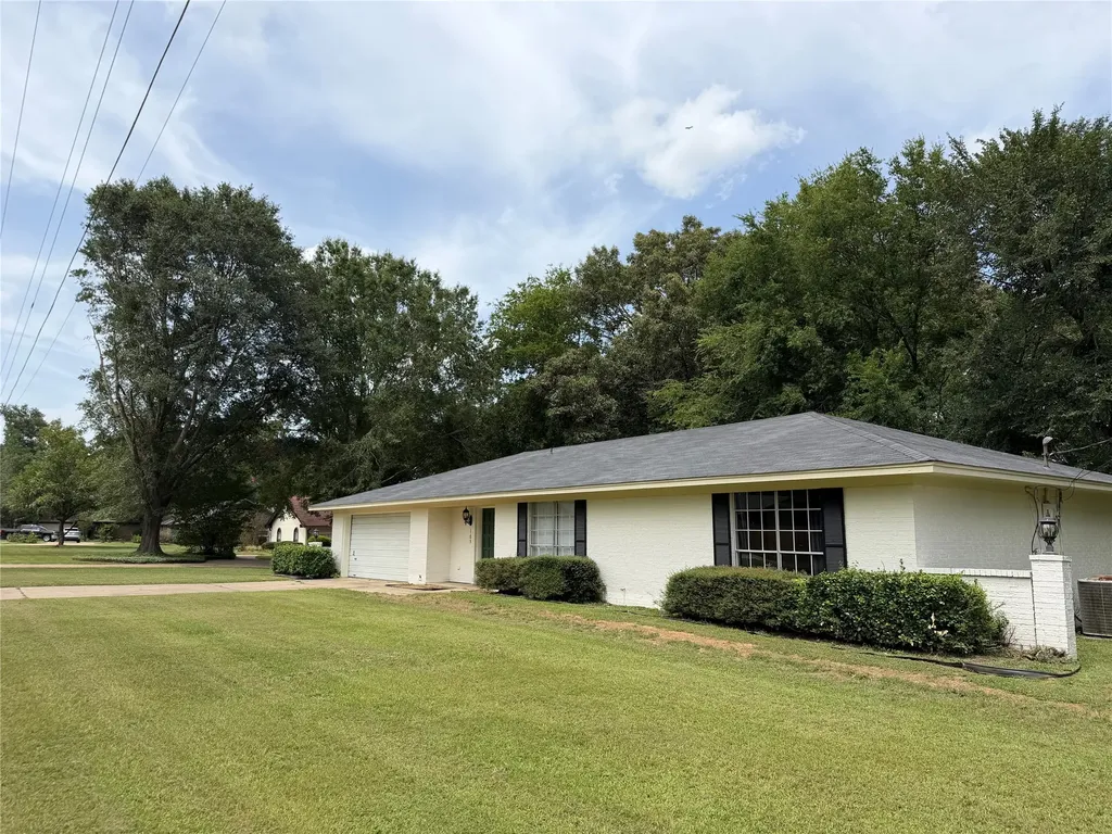 105 Kent Drive Pittsburg TX 75686