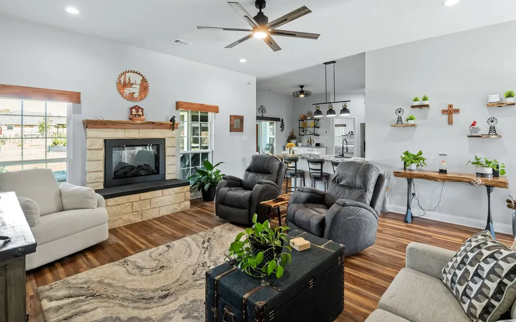 296 Hidden Meadow Trail Leonard TX 75452