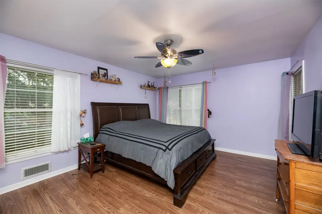 1202 NW 4th Avenue Mineral Wells TX 76067
