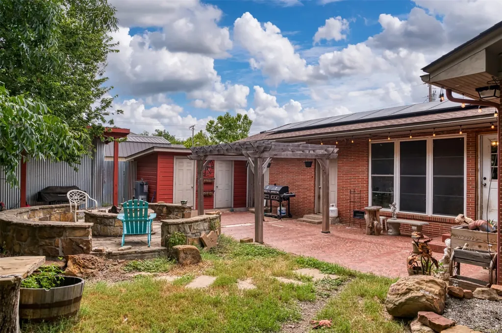 1202 NW 4th Avenue Mineral Wells TX 76067