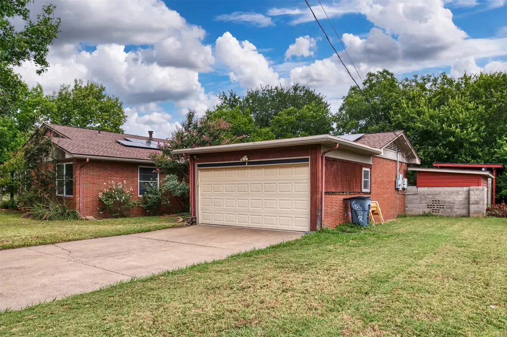 1202 NW 4th Avenue Mineral Wells TX 76067