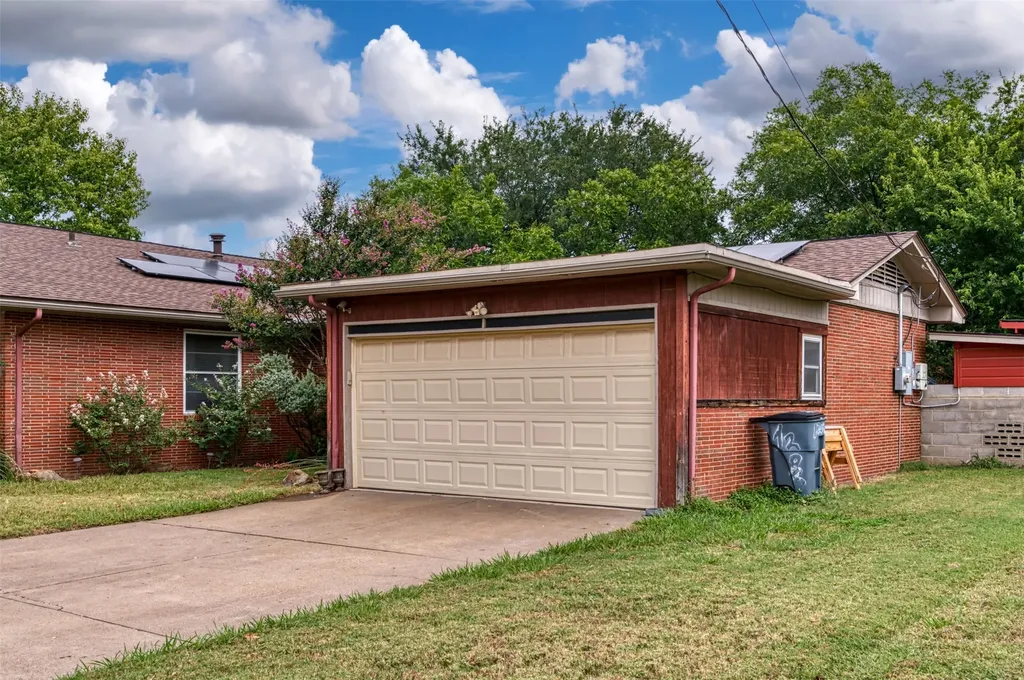 1202 NW 4th Avenue Mineral Wells TX 76067