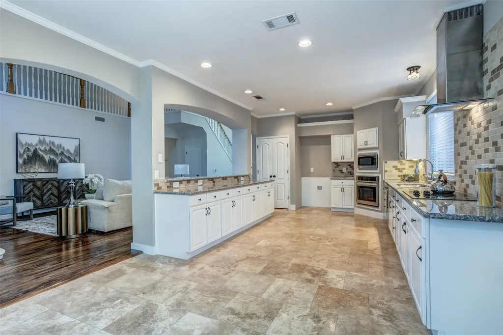 2720 Westmoreland Drive Plano TX 75093