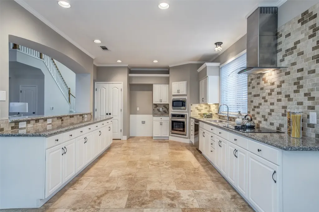 2720 Westmoreland Drive Plano TX 75093