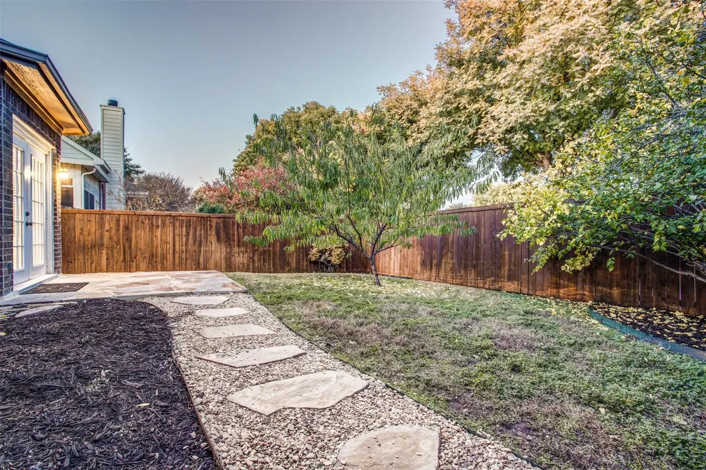 2720 Westmoreland Drive Plano TX 75093