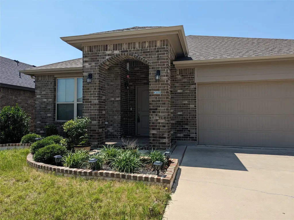 1108 Bowlus Drive Fort Worth TX 76177