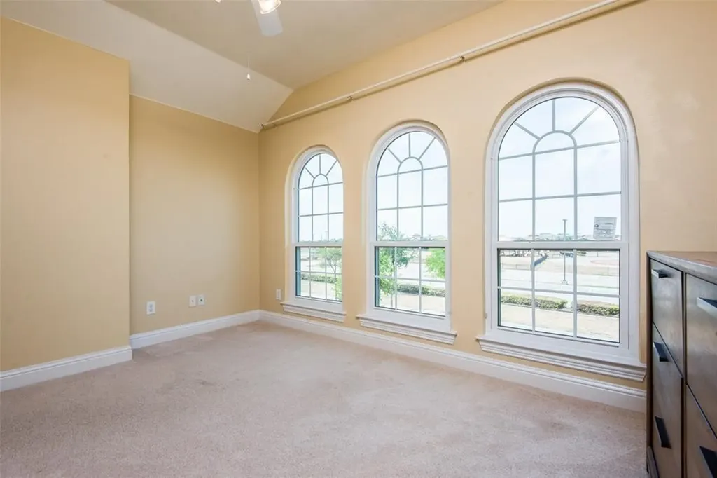 6927 Verde Irving TX 75039